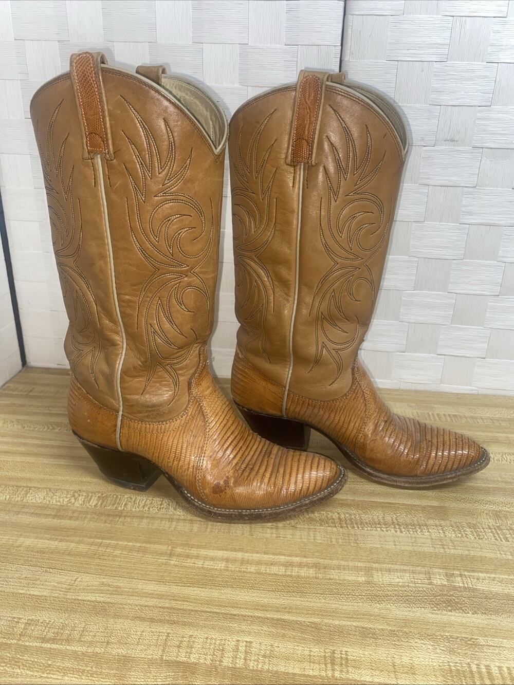 VTG Dan Post Women’s Camel Brown Leather Lizard Western Boots Sz 7C Mid Shaft